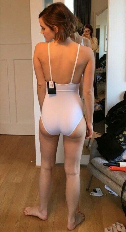 bTixTI7N Emma Watson's tight little ass 🤤💦 13.jpg